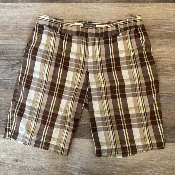 Tommy Bahama Women’s Plaid Bermuda Shorts Size 10 - Picture 1 of 6